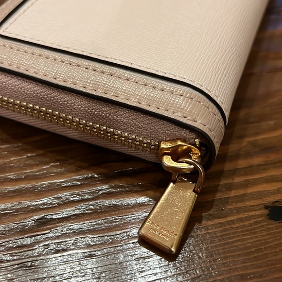 Kate Spade Morgan color blocked zip around wallet - Picture 5 of 5